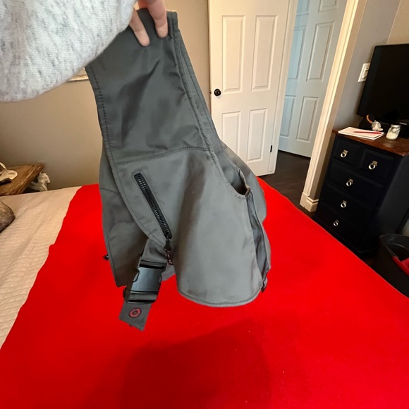 Men's Gray Sling Bag - Picture 4 of 4